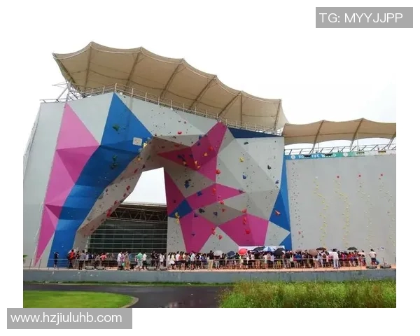 专业分析：上海攀岩队边路渗透战术的优势与实施策略探讨