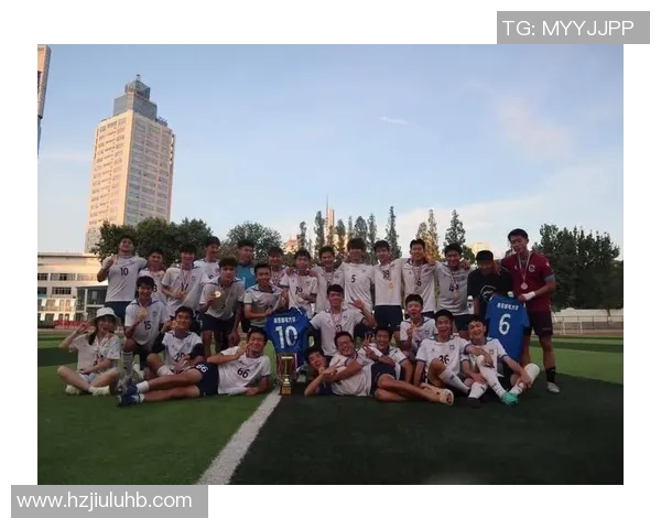 西安足球队荣登足球意识排行榜第九位展现出色团队精神与战术素养 西安足球队荣登足球意识排行榜第九位展现出色团队精神与战术素养